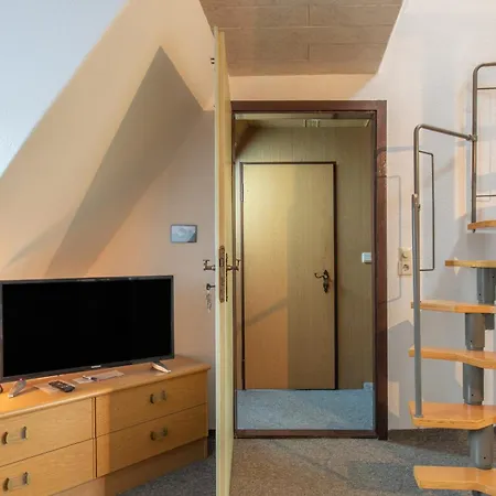 Apartment Hiddenseeblick 2 *