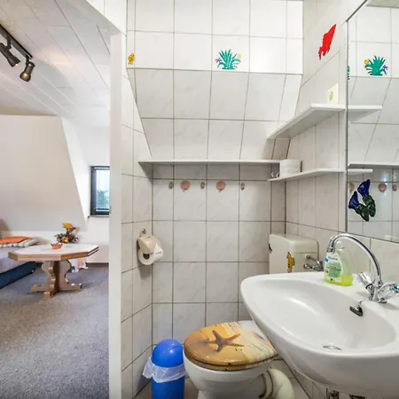 Apartment Hiddenseeblick 2